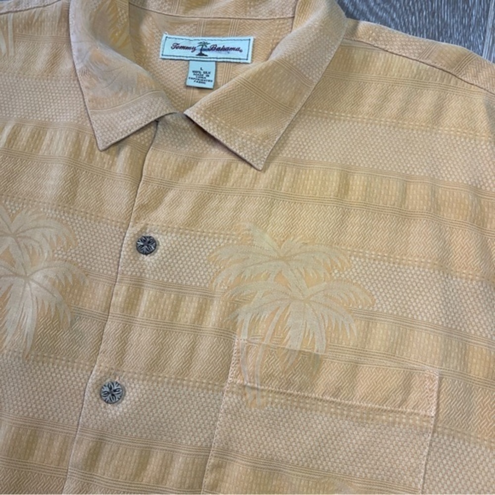 Tommy Bahama Men’s Large 100% Silk Orange Floral Short Sleeve Hawaiian‎ Shirt